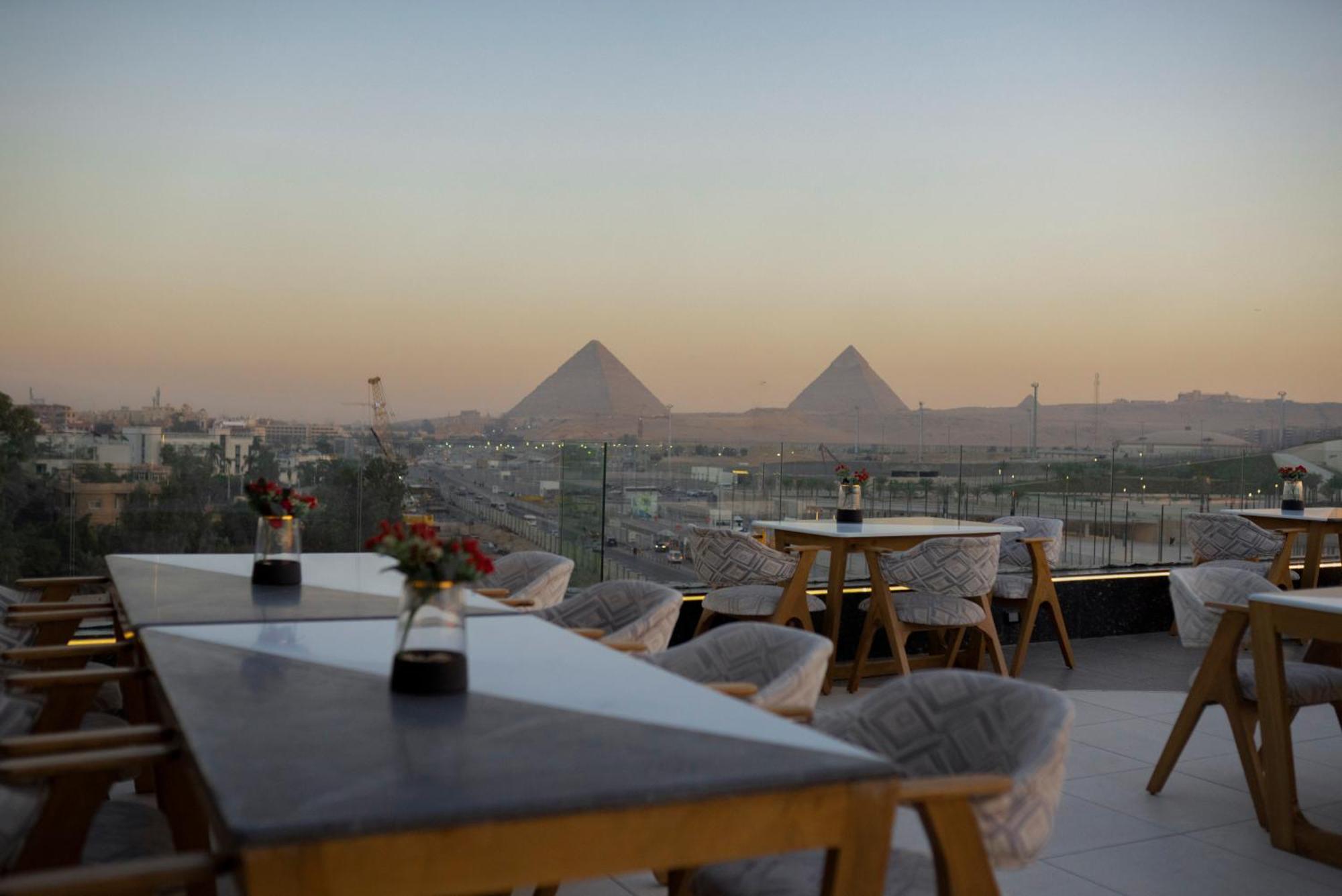 Royal Great Pyramid Inn Kafr Ghatati エクステリア 写真